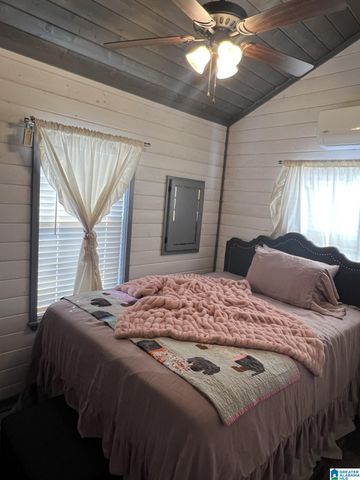 521 COUNTY ROAD 151, Jemison, AL 35085