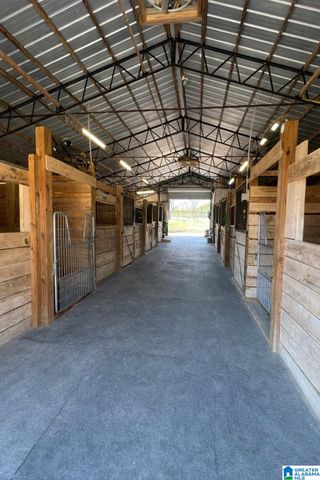 521 COUNTY ROAD 151, Jemison, AL 35085