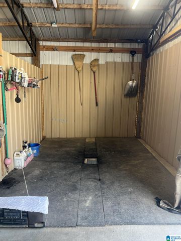 521 COUNTY ROAD 151, Jemison, AL 35085