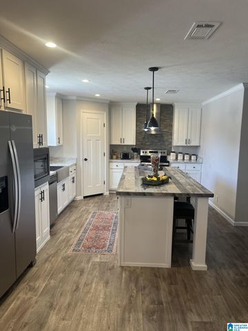 521 COUNTY ROAD 151, Jemison, AL 35085