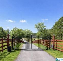 521 COUNTY ROAD 151, Jemison, AL 35085