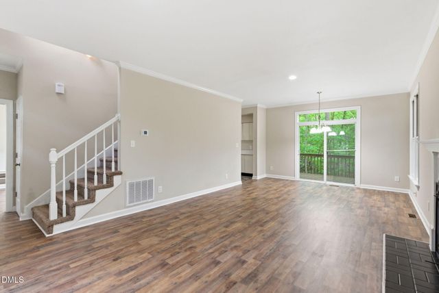 102 Markham Drive, Chapel Hill, NC 27514