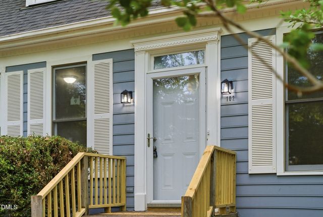 102 Markham Drive, Chapel Hill, NC 27514