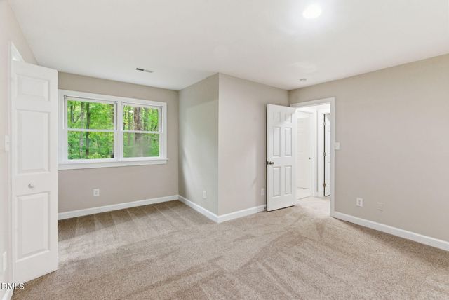 102 Markham Drive, Chapel Hill, NC 27514