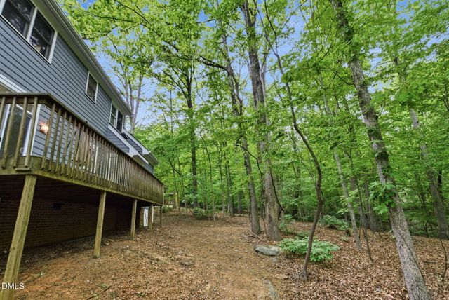 102 Markham Drive, Chapel Hill, NC 27514