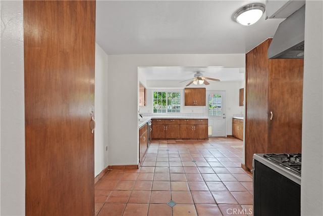 318 E Gladstone Street, San Dimas, CA 91773