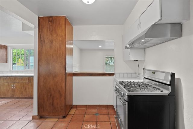318 E Gladstone Street, San Dimas, CA 91773