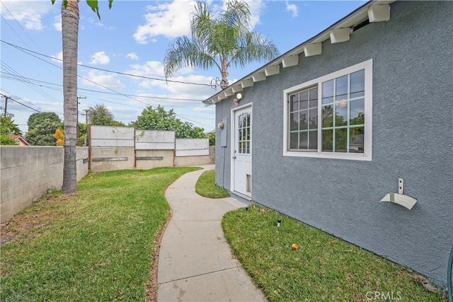 318 E Gladstone Street, San Dimas, CA 91773