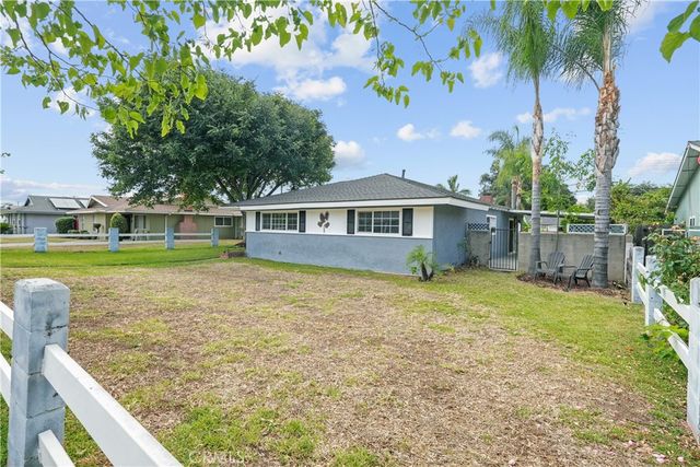 318 E Gladstone Street, San Dimas, CA 91773