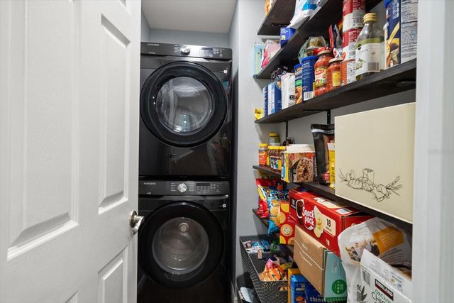 8227 DENISE DRIVE E, Seminole, FL 33777