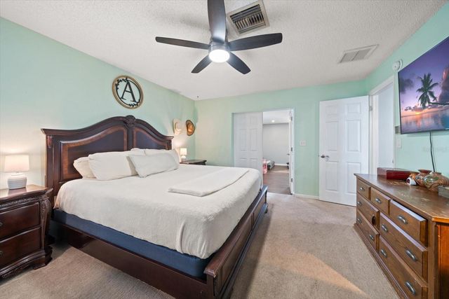 8227 DENISE DRIVE E, Seminole, FL 33777