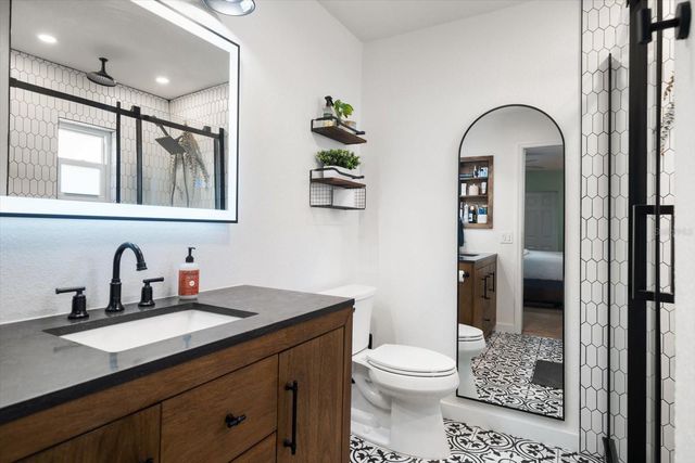 8227 DENISE DRIVE E, Seminole, FL 33777