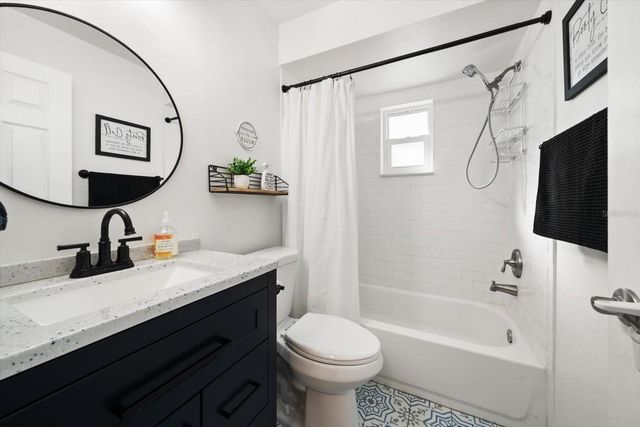 8227 DENISE DRIVE E, Seminole, FL 33777