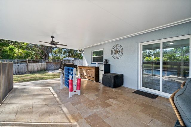 8227 DENISE DRIVE E, Seminole, FL 33777