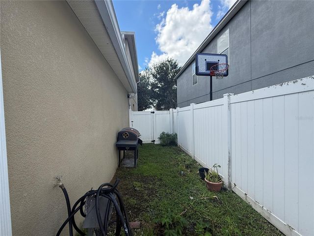 30909 SONNET GLEN DRIVE, Wesley Chapel, FL 33543