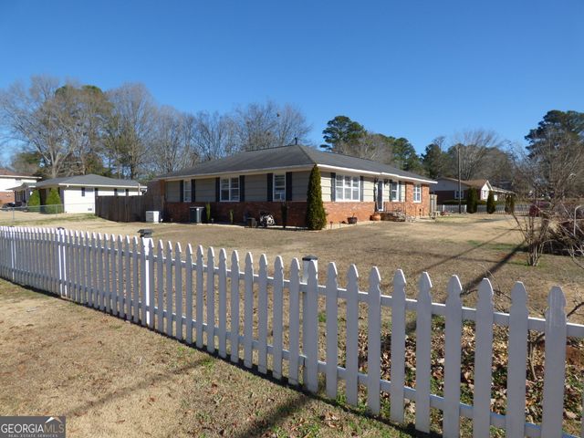 154 Jule Peek Avenue, Cedartown, GA 30125