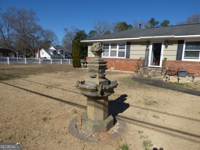 154 Jule Peek Avenue, Cedartown, GA 30125