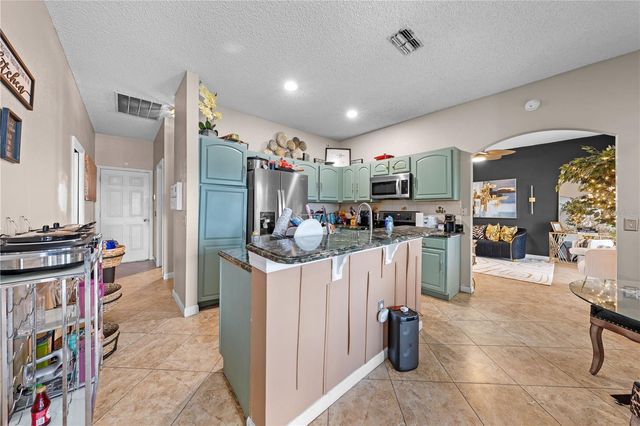 442 TAMARIND PARKE LANE, Kissimmee, FL 34758