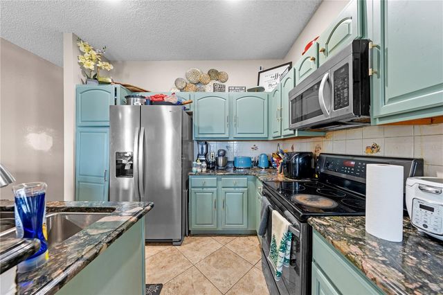 442 TAMARIND PARKE LANE, Kissimmee, FL 34758