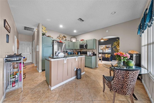 442 TAMARIND PARKE LANE, Kissimmee, FL 34758