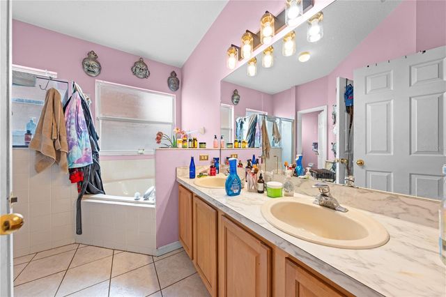 442 TAMARIND PARKE LANE, Kissimmee, FL 34758