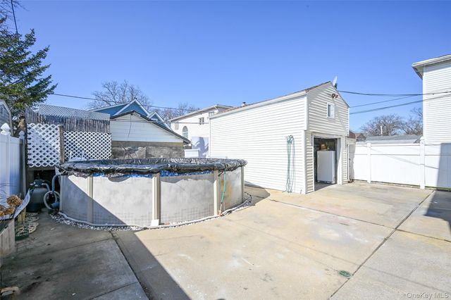 82-44 263rd Street, Glen Oaks, NY 11004