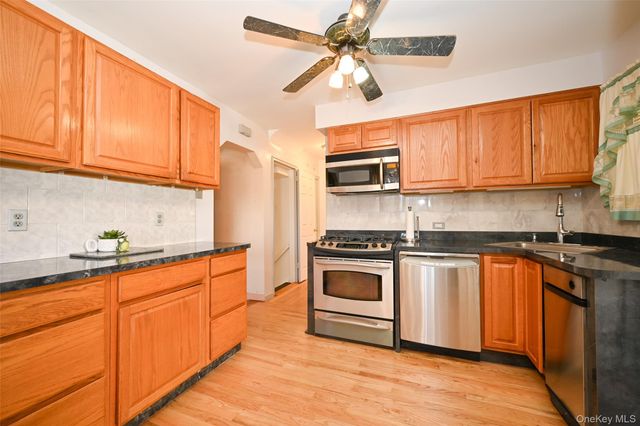 82-44 263rd Street, Glen Oaks, NY 11004