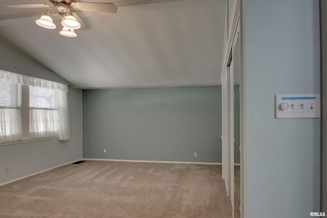 328 Lincoln Hill NW, Quincy, IL 62301