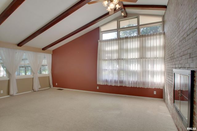 328 Lincoln Hill NW, Quincy, IL 62301