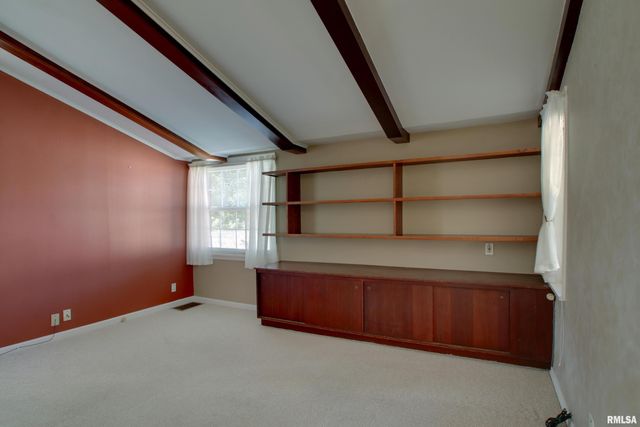 328 Lincoln Hill NW, Quincy, IL 62301