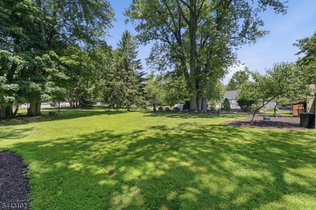 81 Sergeantsville Rd, Raritan Twp., NJ 08822