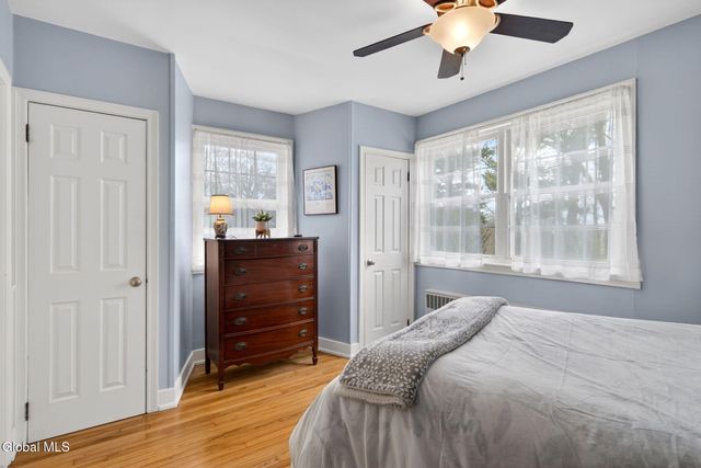 1041 Niskayuna Road, Niskayuna, NY 12309