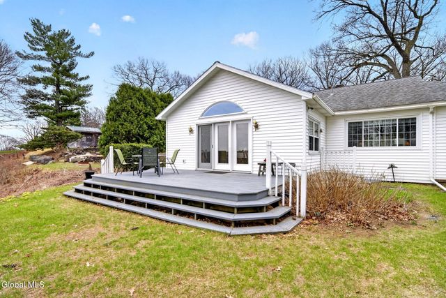 1041 Niskayuna Road, Niskayuna, NY 12309