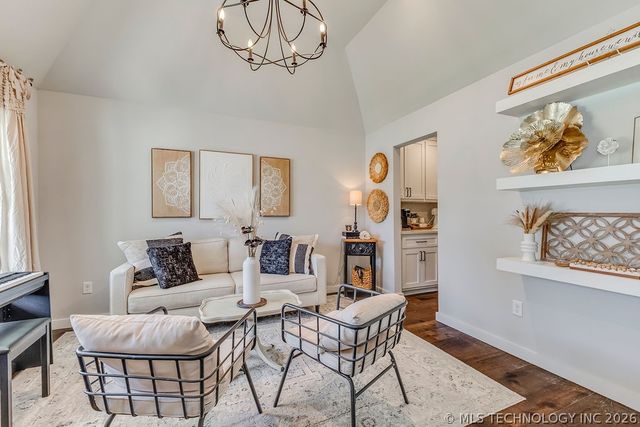 6747 E 128th Street S, Bixby, OK 74008
