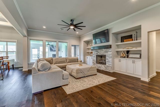 6747 E 128th Street S, Bixby, OK 74008