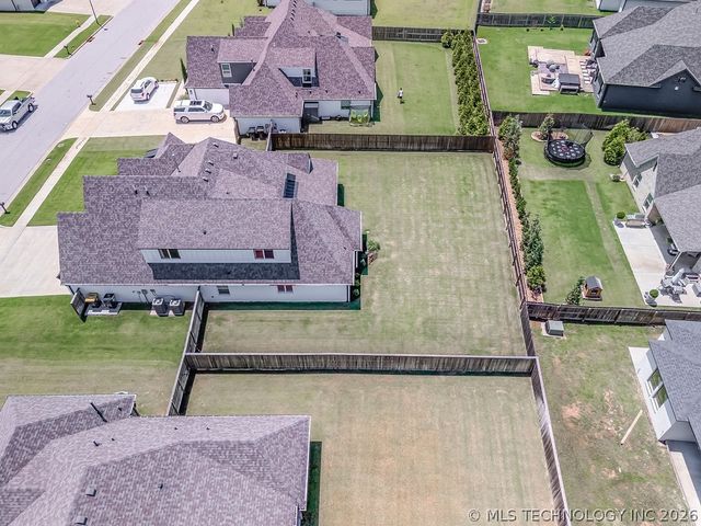 6747 E 128th Street S, Bixby, OK 74008