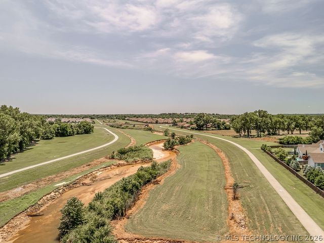 6747 E 128th Street S, Bixby, OK 74008