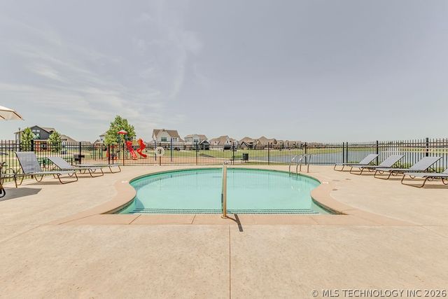 6747 E 128th Street S, Bixby, OK 74008