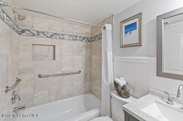 3060 N Atlantic Avenue 210, Cocoa Beach, FL 32931