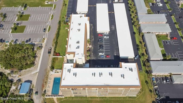 3060 N Atlantic Avenue 210, Cocoa Beach, FL 32931