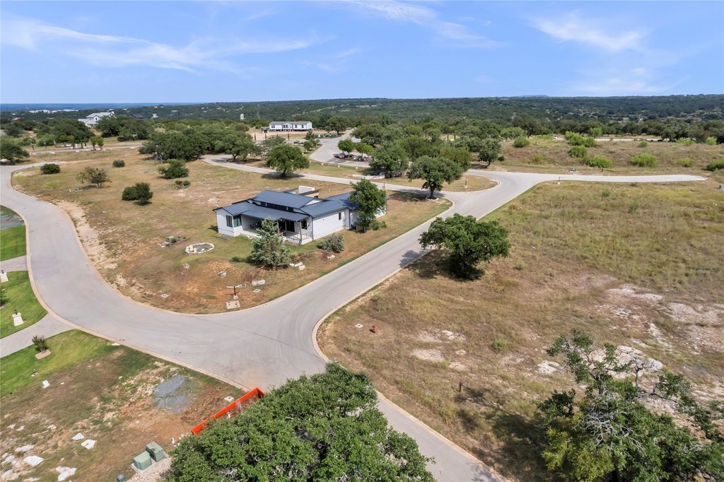 100 Nattie Woods, Horseshoe Bay, TX 78657
