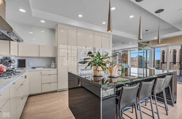 429 N Pennsylvania Street UNIT 801, Indianapolis, IN 46204