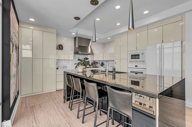 429 N Pennsylvania Street UNIT 801, Indianapolis, IN 46204