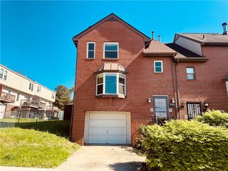 1854 Arcena St, Hill District, PA 15219