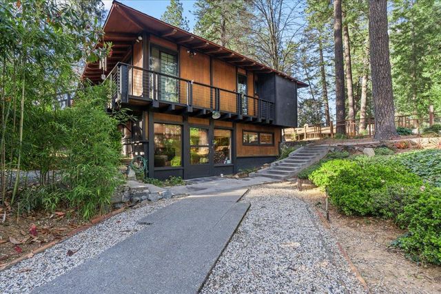 350 Miners Trl, Grass Valley, CA 95945