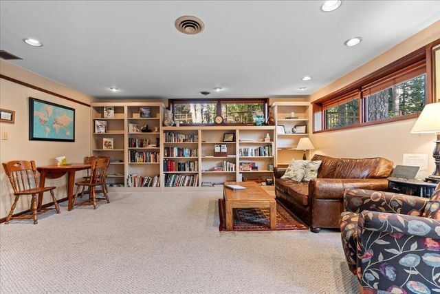 350 Miners Trl, Grass Valley, CA 95945