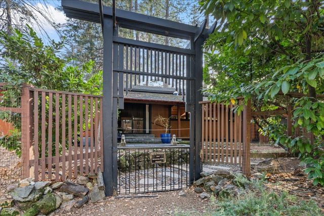 350 Miners Trl, Grass Valley, CA 95945