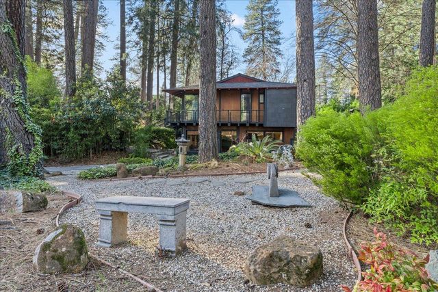 350 Miners Trl, Grass Valley, CA 95945
