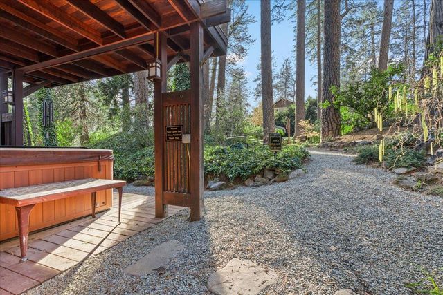 350 Miners Trl, Grass Valley, CA 95945