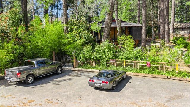 350 Miners Trl, Grass Valley, CA 95945